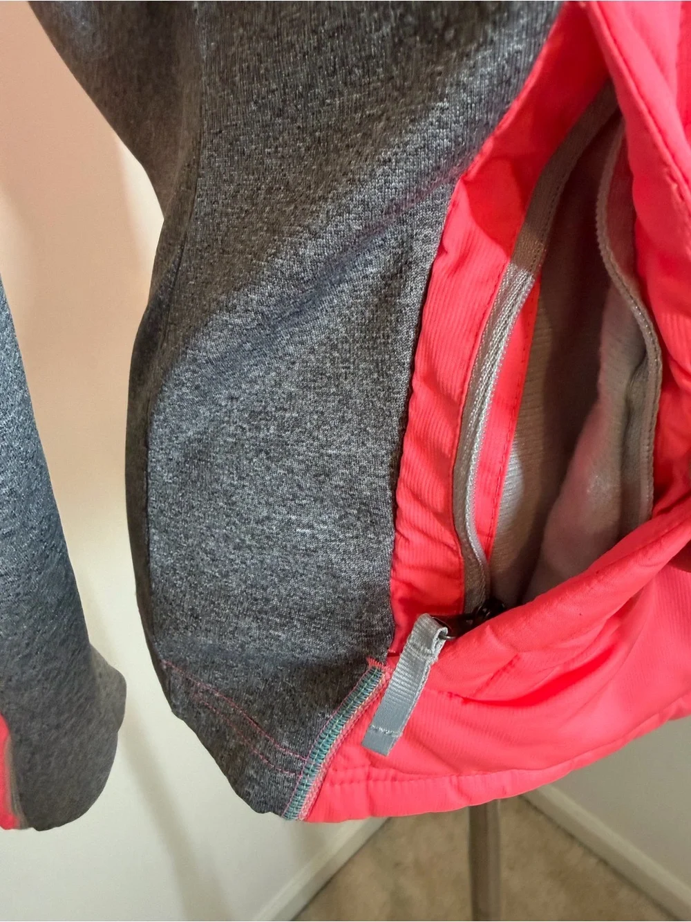 The North Face Girls Pink Grey Glacier - SZ L- Full Zip Hooded Sweatshirt Hoodie